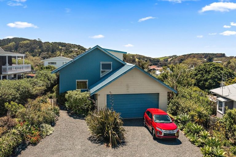 Photo of property in 43 Cumberland Street, Leigh, 0985