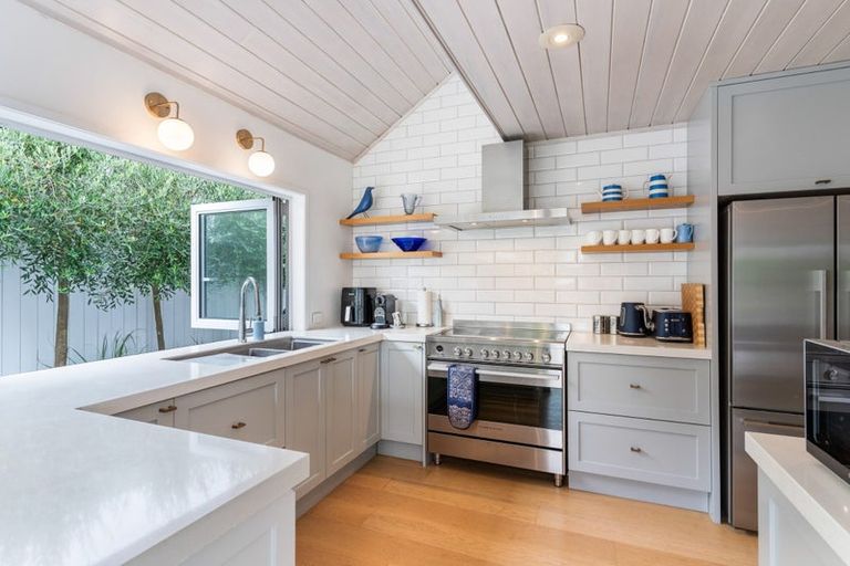 Photo of property in 24 Brodie Lane, Pauanui, Hikuai, 3579