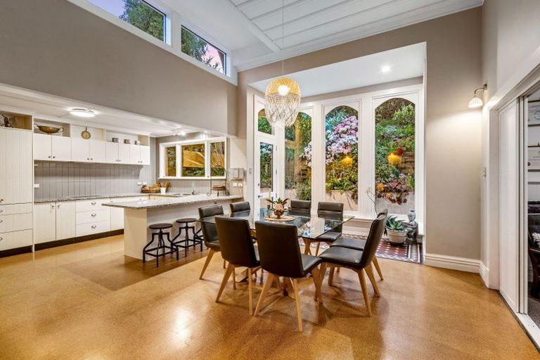 Photo of property in 2 Motu Street, Saint Clair, Dunedin, 9012