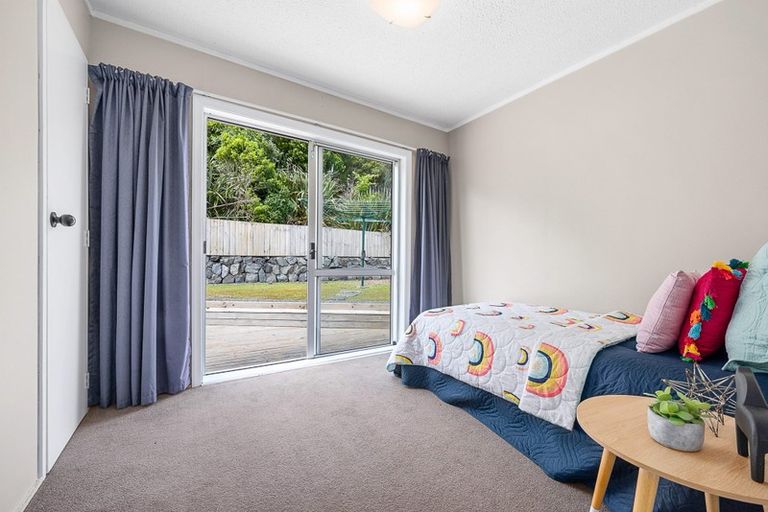 Photo of property in 16 Kaitangata Crescent, Kelson, Lower Hutt, 5010