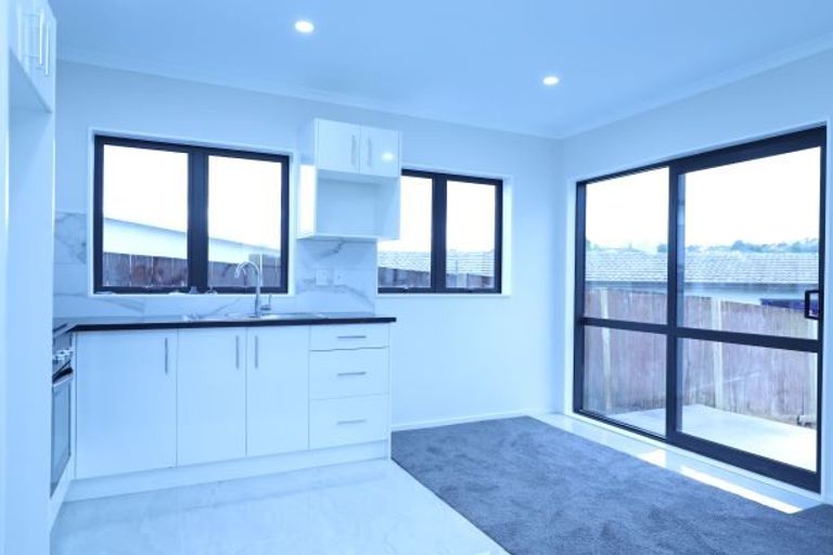 Photo of property in 91 Everglade Drive, Totara Heights, Auckland, 2105