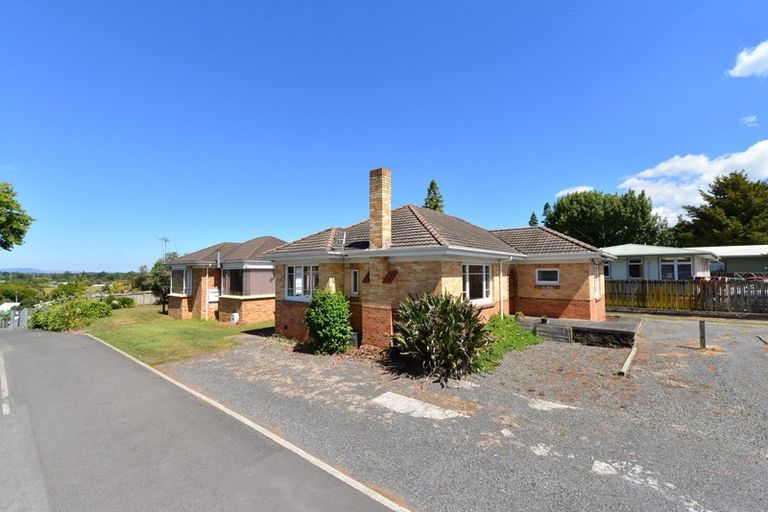 Photo of property in 196 Hillcrest Road, Hillcrest, Hamilton, 3216