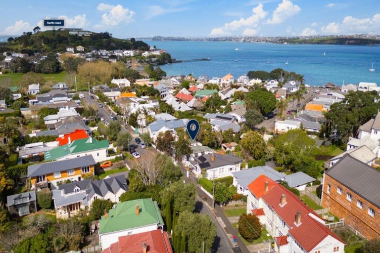 Photo of property in 6 Domain Street, Devonport, Auckland, 0624