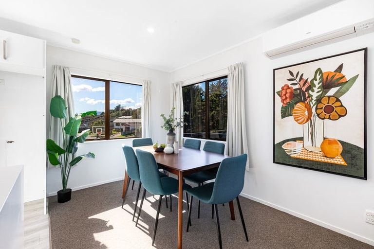 Photo of property in 58 Albatross Close, Whitby, Porirua, 5024