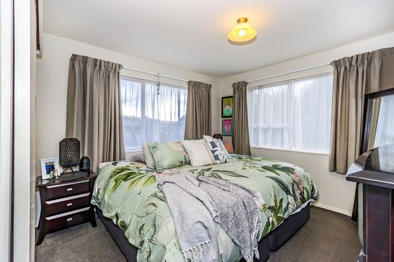 Photo of property in 476 Mairehau Road, Parklands, Christchurch, 8083