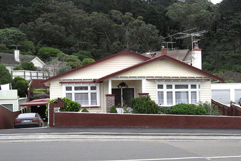 Photo of property in 54 Duncan Terrace, Kilbirnie, Wellington, 6022
