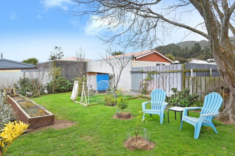 Photo of property in 120 Wise Street, Wainuiomata, Lower Hutt, 5014