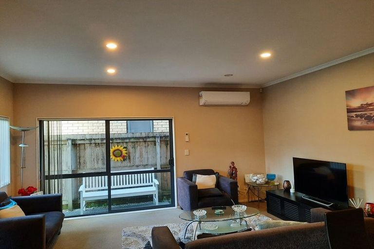 Photo of property in 9 Agapanthus Place, Flat Bush, Auckland, 2016