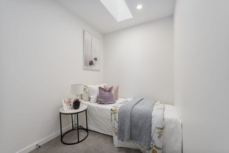 Photo of property in 31 Tiroroa Avenue, Te Atatu South, Auckland, 0610