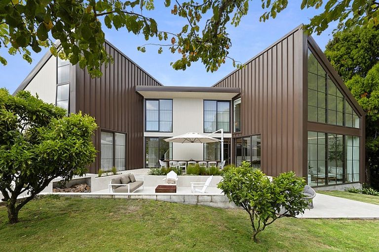 Photo of property in 366 Frankley Road, Ferndale, New Plymouth, 4310