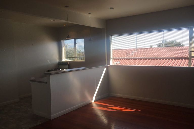 Photo of property in 94 Forest Lake Road, Forest Lake, Hamilton, 3200