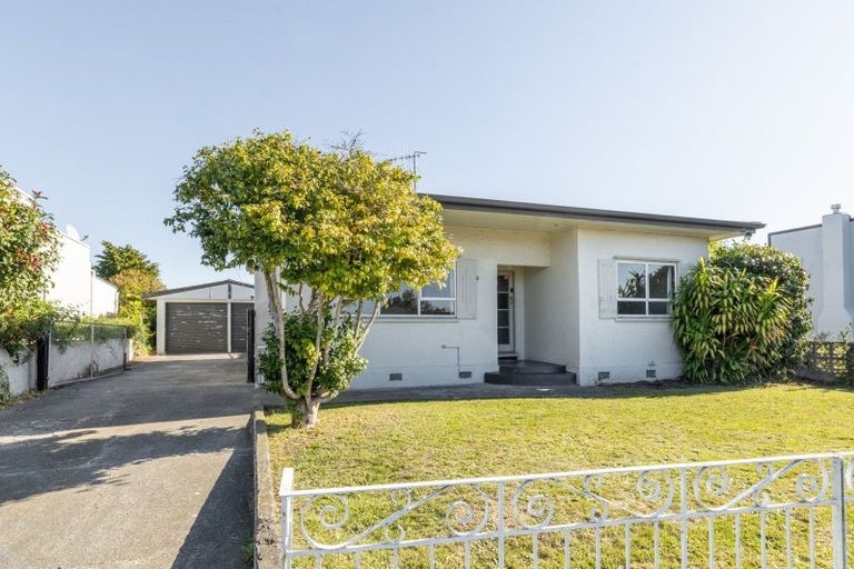 Photo of property in 605 Grove Road, Mayfair, Hastings, 4122