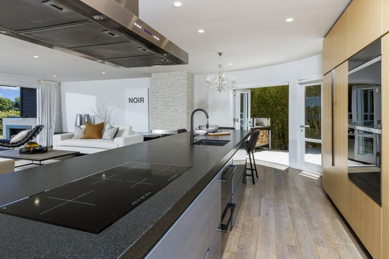 Photo of property in 6 Eric Price Avenue, Takapuna, Auckland, 0620