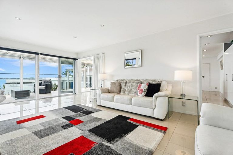Photo of property in 100 Bramley Drive, Farm Cove, Auckland, 2012