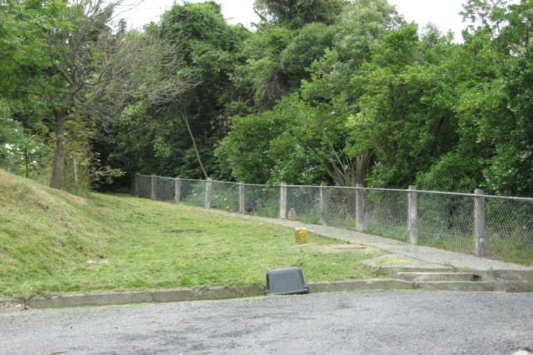 Photo of property in 2/94 Oxford Street, Lyttelton, 8082