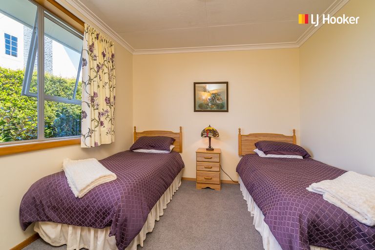 Photo of property in 14 Larkins Street, Helensburgh, Dunedin, 9010