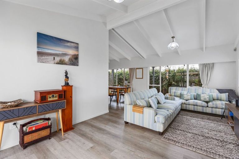 Photo of property in 11a Dickson Road, Papamoa Beach, Papamoa, 3118