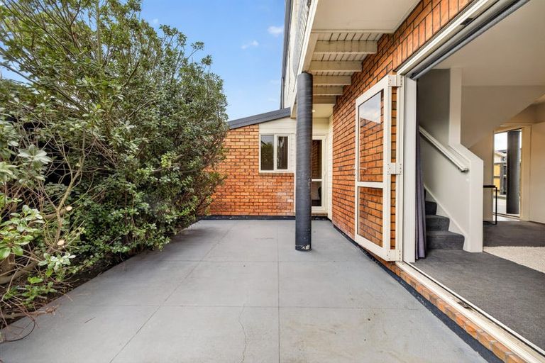Photo of property in 76 Barbour Street, Waltham, Christchurch, 8011