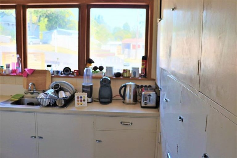 Photo of property in 2 Cambridge Road, Waihi, 3610