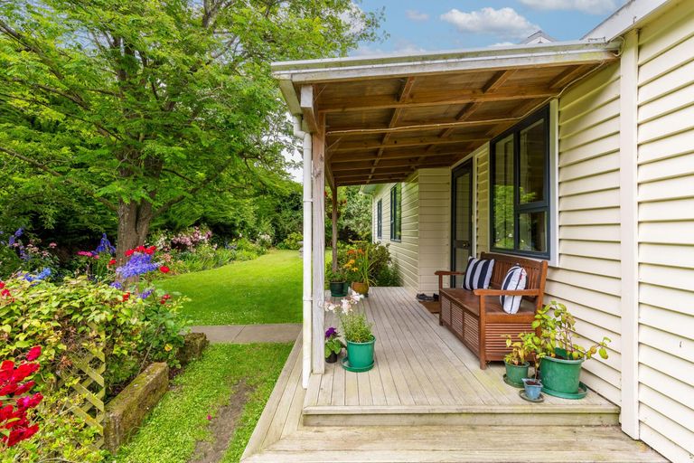 Photo of property in 749 Hakataramea Highway, Waimate, 7977