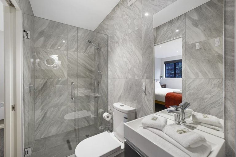 Photo of property in 21 Dublin Street, Queenstown, 9300