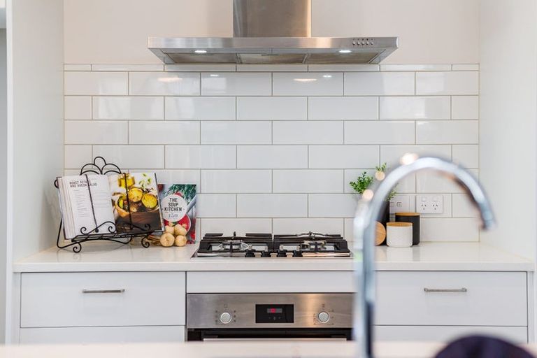 Photo of property in 3 Tokitoki Way, Kenepuru, Porirua, 5022