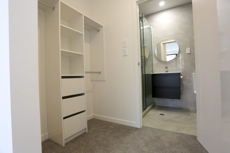 Photo of property in 13a King Richard Place, Browns Bay, Auckland, 0630