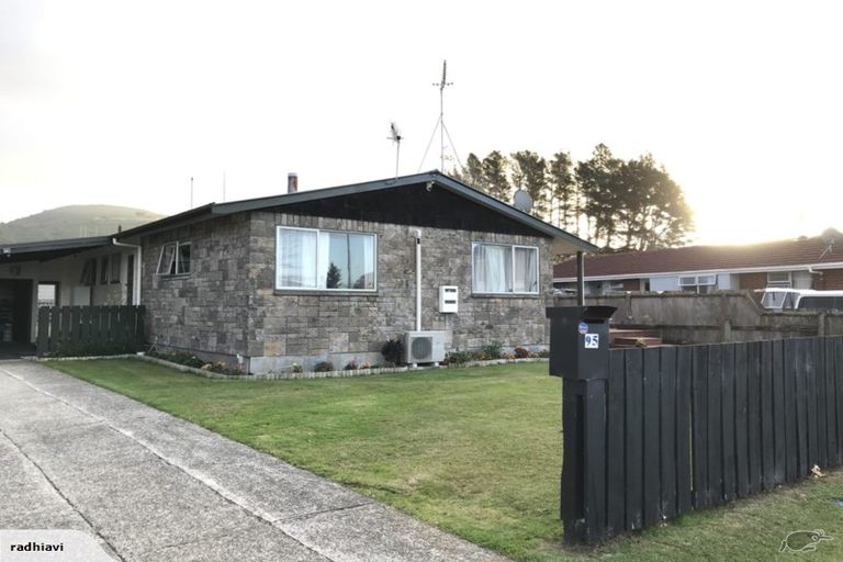 Photo of property in 95 Aquarius Drive, Kawaha Point, Rotorua, 3010