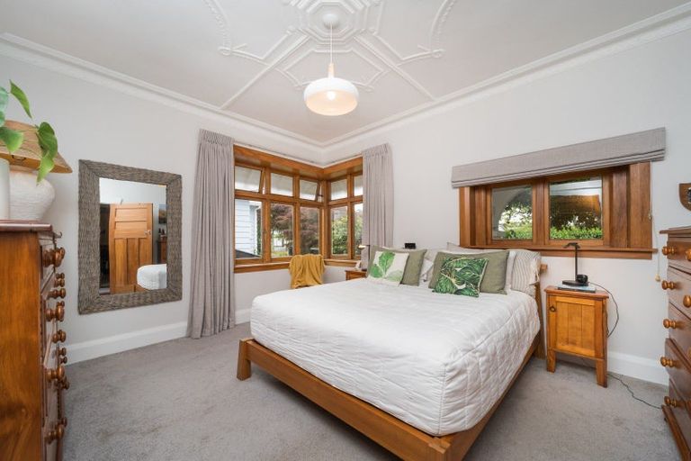 Photo of property in 11 Florence Avenue, Palmerston North, 4414