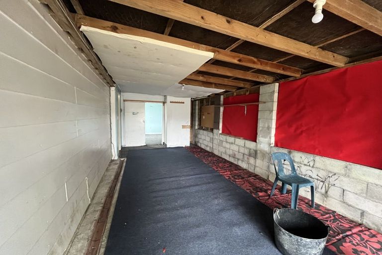 Photo of property in 18 Tyrone Grove, Wainuiomata, Lower Hutt, 5014