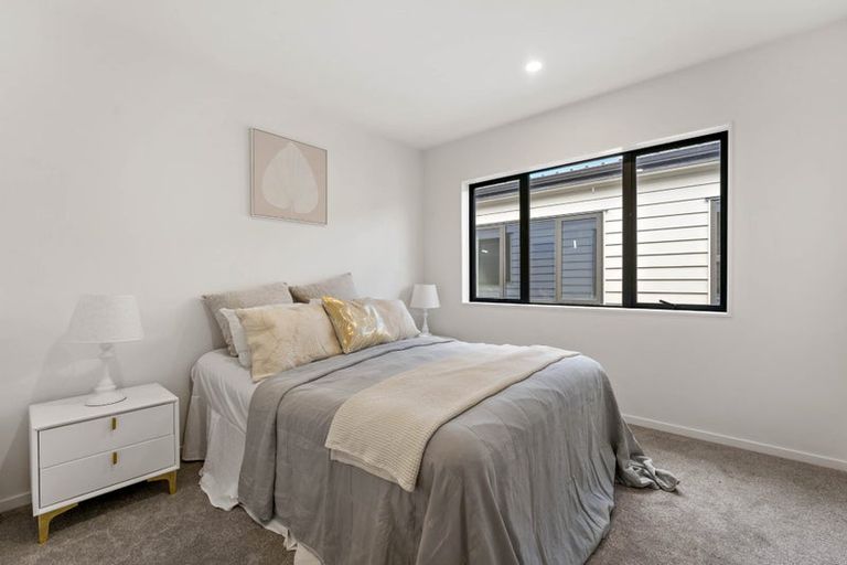 Photo of property in 12 Kapeta Lane, Karaka, 2113