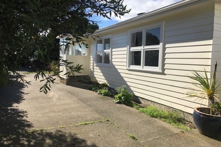 Photo of property in 48 Donovan Road, Paraparaumu Beach, Paraparaumu, 5032