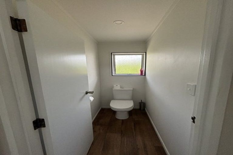 Photo of property in 1/6a Poseidon Place, Half Moon Bay, Auckland, 2012
