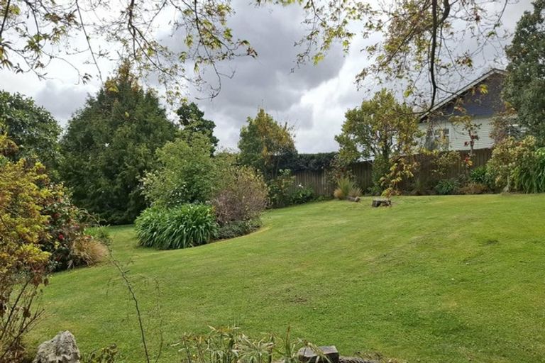 Photo of property in 39b Shalamar Drive, Cashmere, Christchurch, 8022