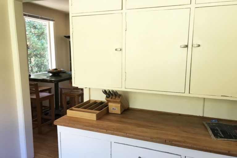 Photo of property in 9 Berkshire Grove, Cannons Creek, Porirua, 5024