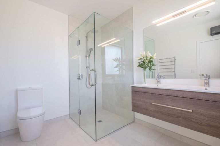 Photo of property in 2 Nokomai Street, Wanaka, 9305