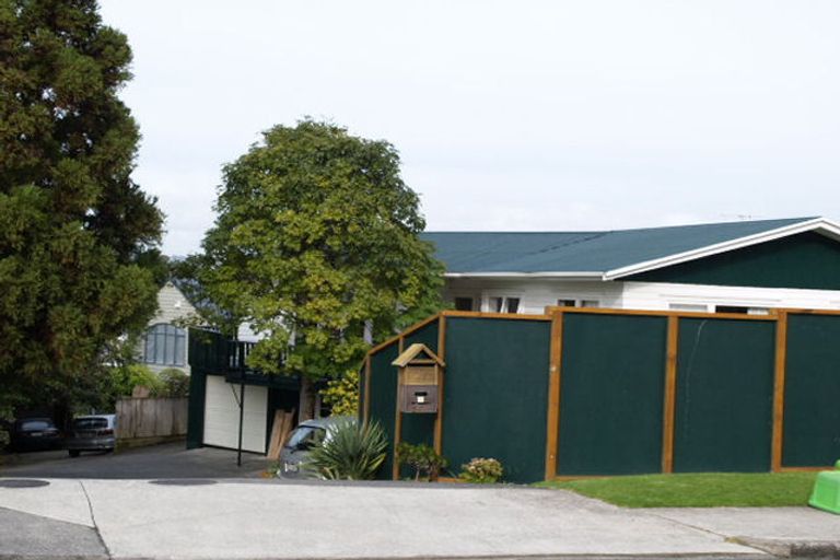 Photo of property in 1/26 Alexander Street, Cockle Bay, Auckland, 2014