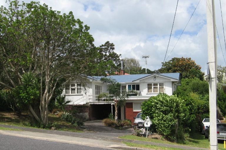 Photo of property in 4 Kenmure Avenue, Forrest Hill, Auckland, 0620