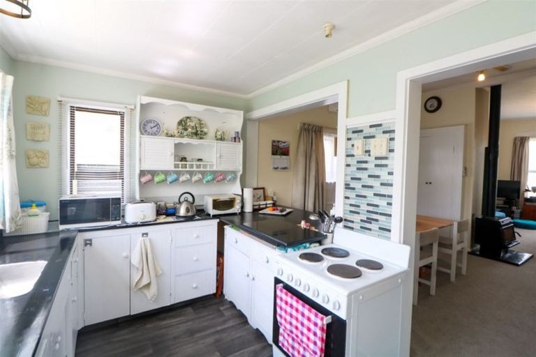 Photo of property in 53 Raymond Street, West End, Timaru, 7910