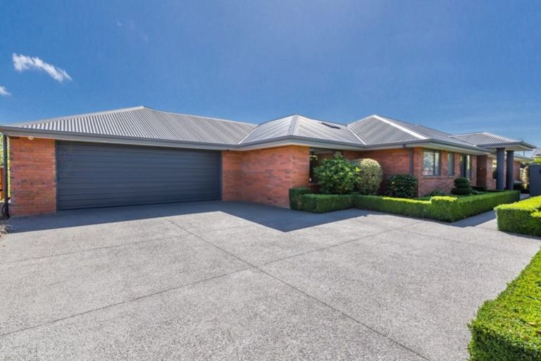 Photo of property in 12 Parkside Crescent, Northwood, Christchurch, 8051