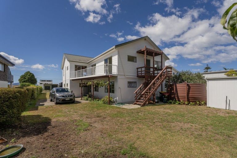 Photo of property in 42 Banks Street, Cooks Beach, Whitianga, 3591