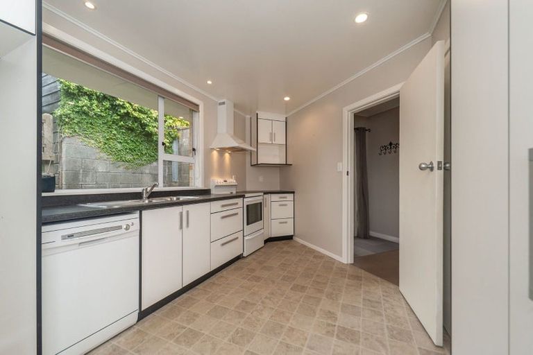 Photo of property in 13 Dunns Street, Silverstream, Upper Hutt, 5019