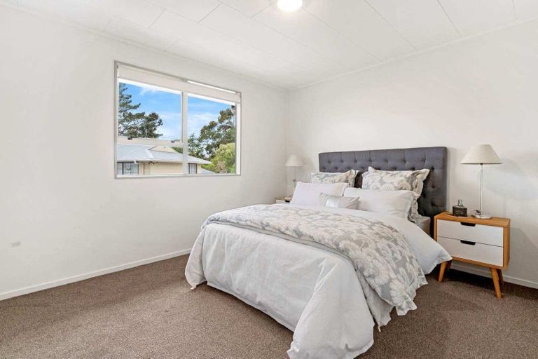 Photo of property in 1/164 Universal Drive, Henderson, Auckland, 0610