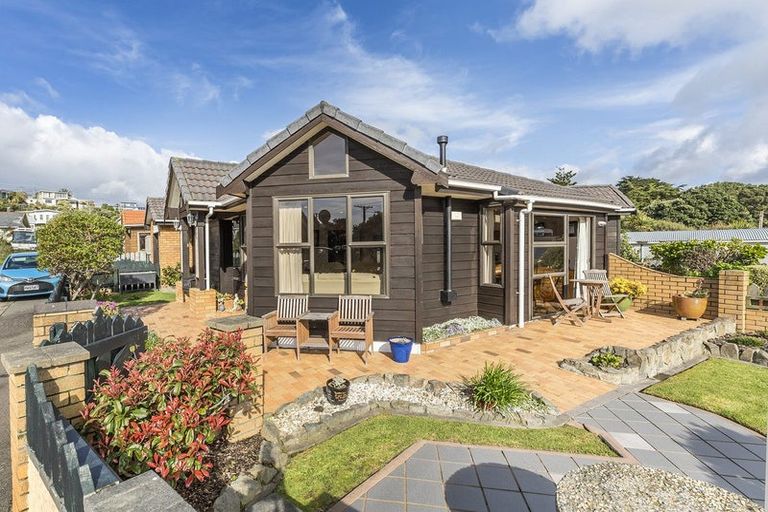 Photo of property in 1/4u Richard Street, Titahi Bay, Porirua, 5022