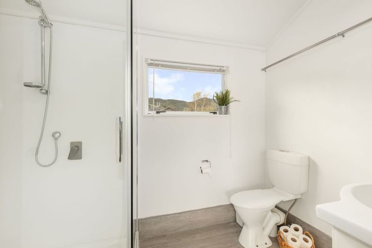 Photo of property in 5 Redwood Close, Paraparaumu, 5032