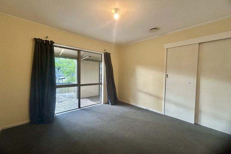 Photo of property in 14 Palmetto Place, Goodwood Heights, Auckland, 2105