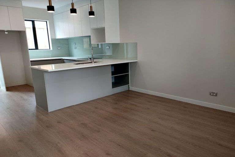 Photo of property in 1/21 Humphrey Kemp Avenue, Henderson, Auckland, 0612