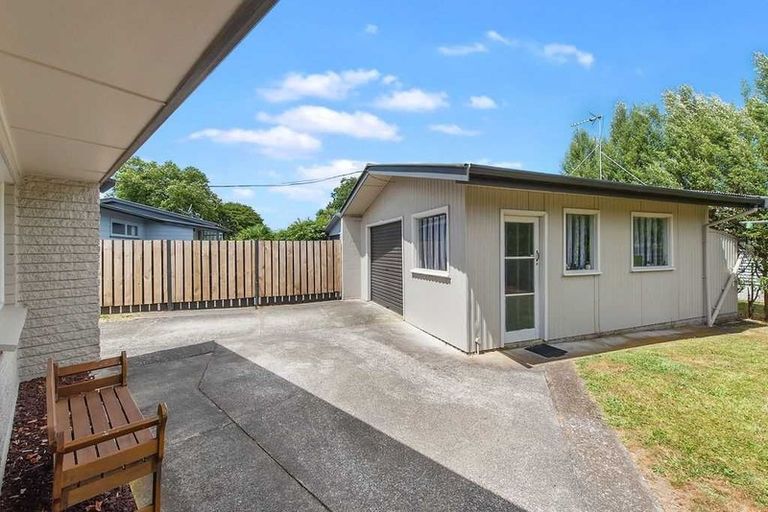 Photo of property in 55 Morrow Avenue, St Andrews, Hamilton, 3200