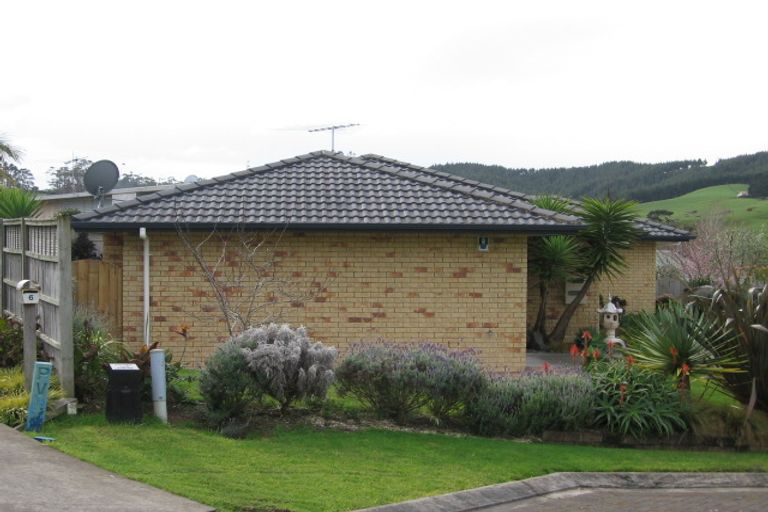 Photo of property in 4 Kassa Rise, Helensville, 0800