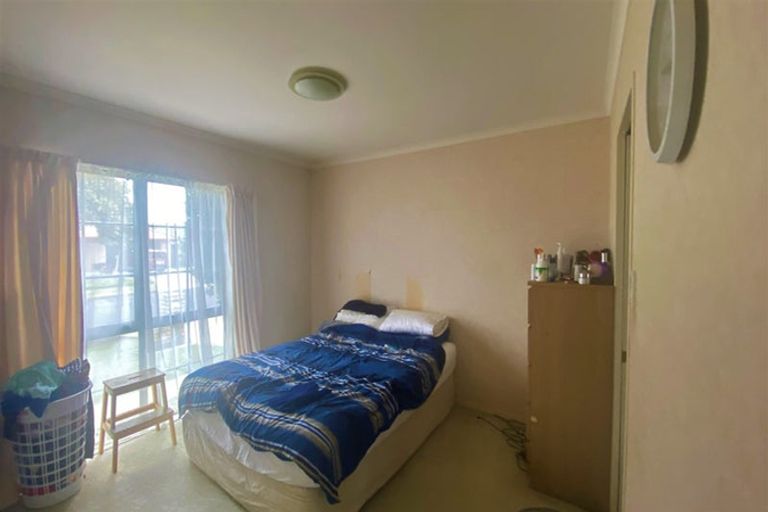 Photo of property in 16 Millington Place, Huntington Park, Auckland, 2013